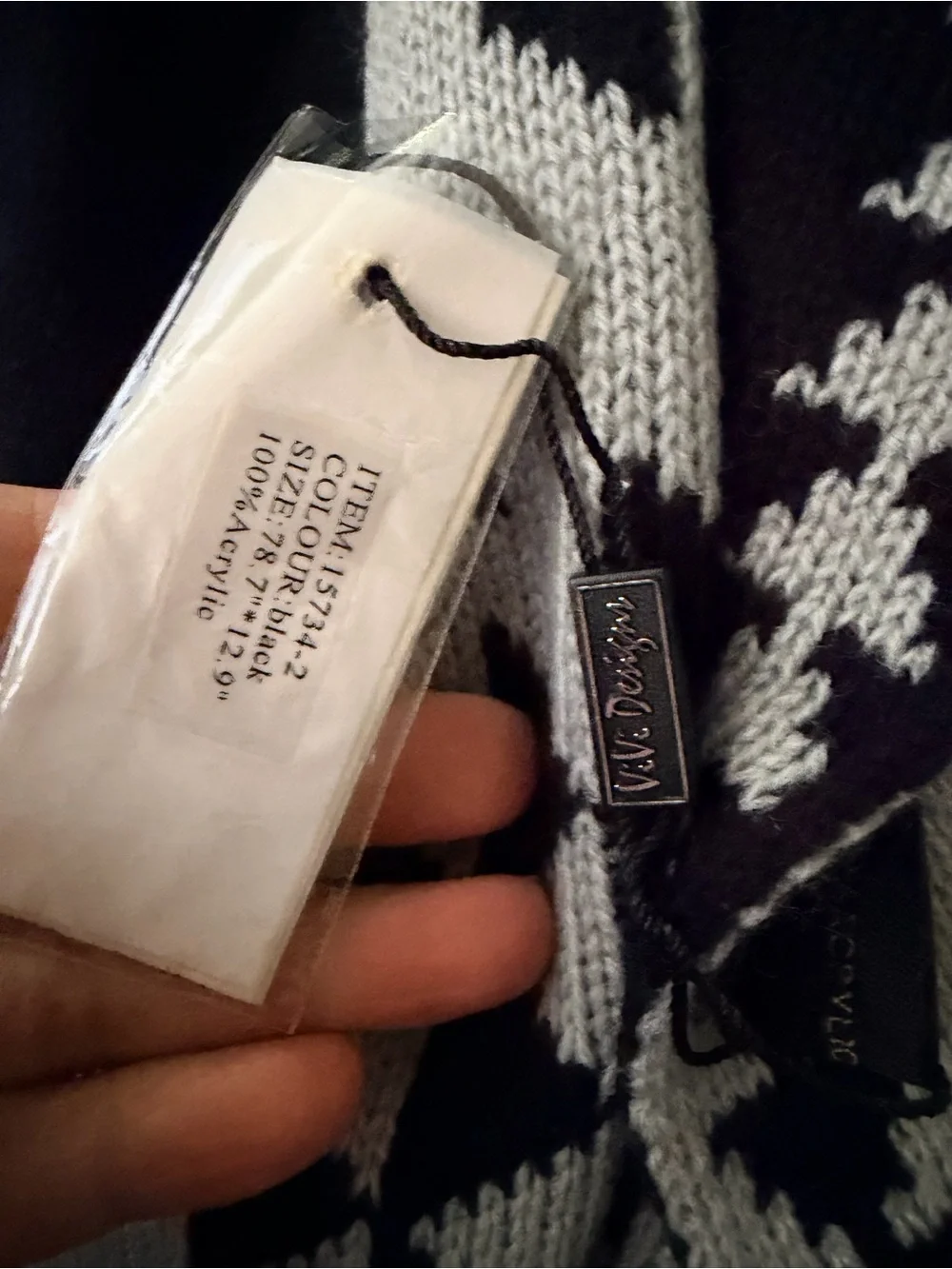Black & White Geometric Fringe Scarf Wrap -